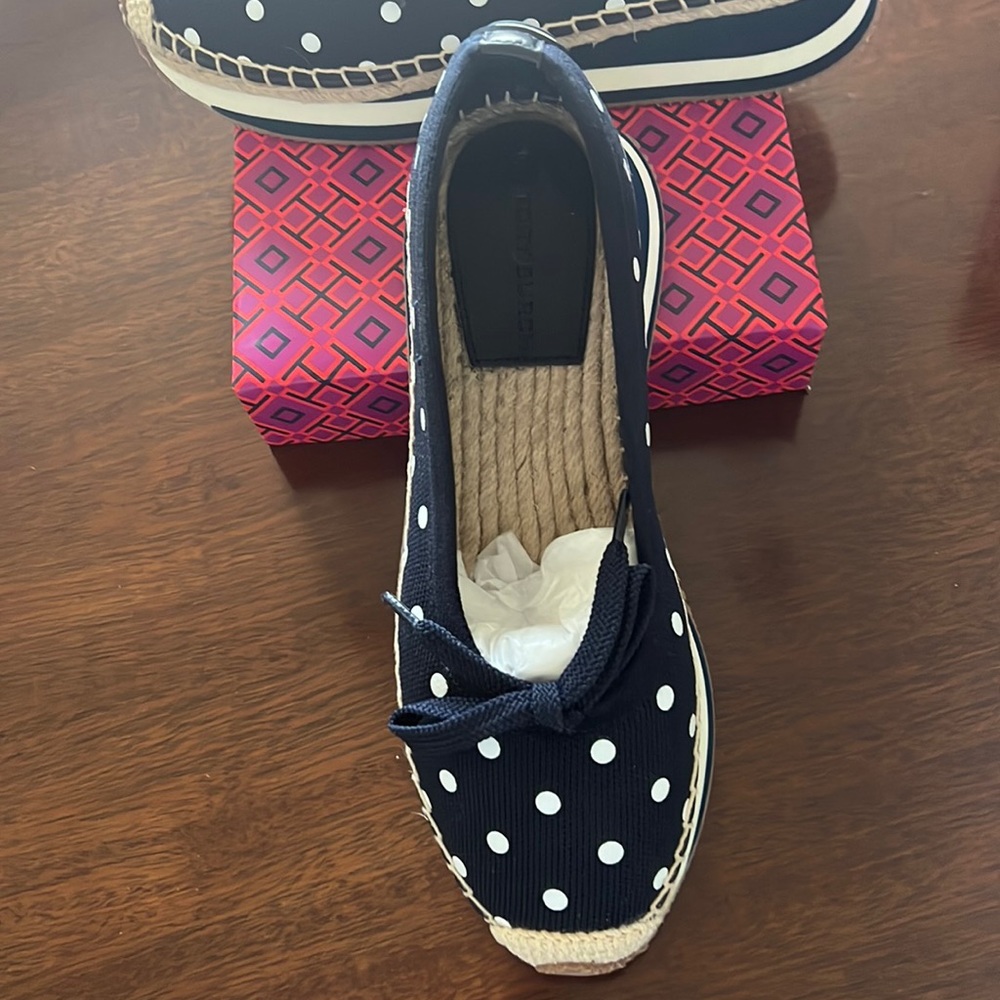 Sporty shoes